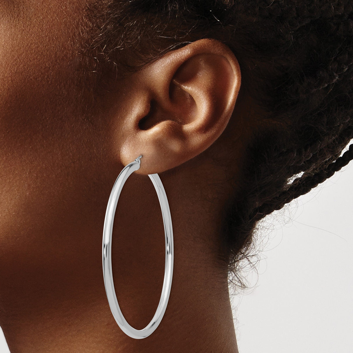 10k White Gold Hoop Earrings, Classic Round Polished Design, Lightweight Minimalist Jewelry