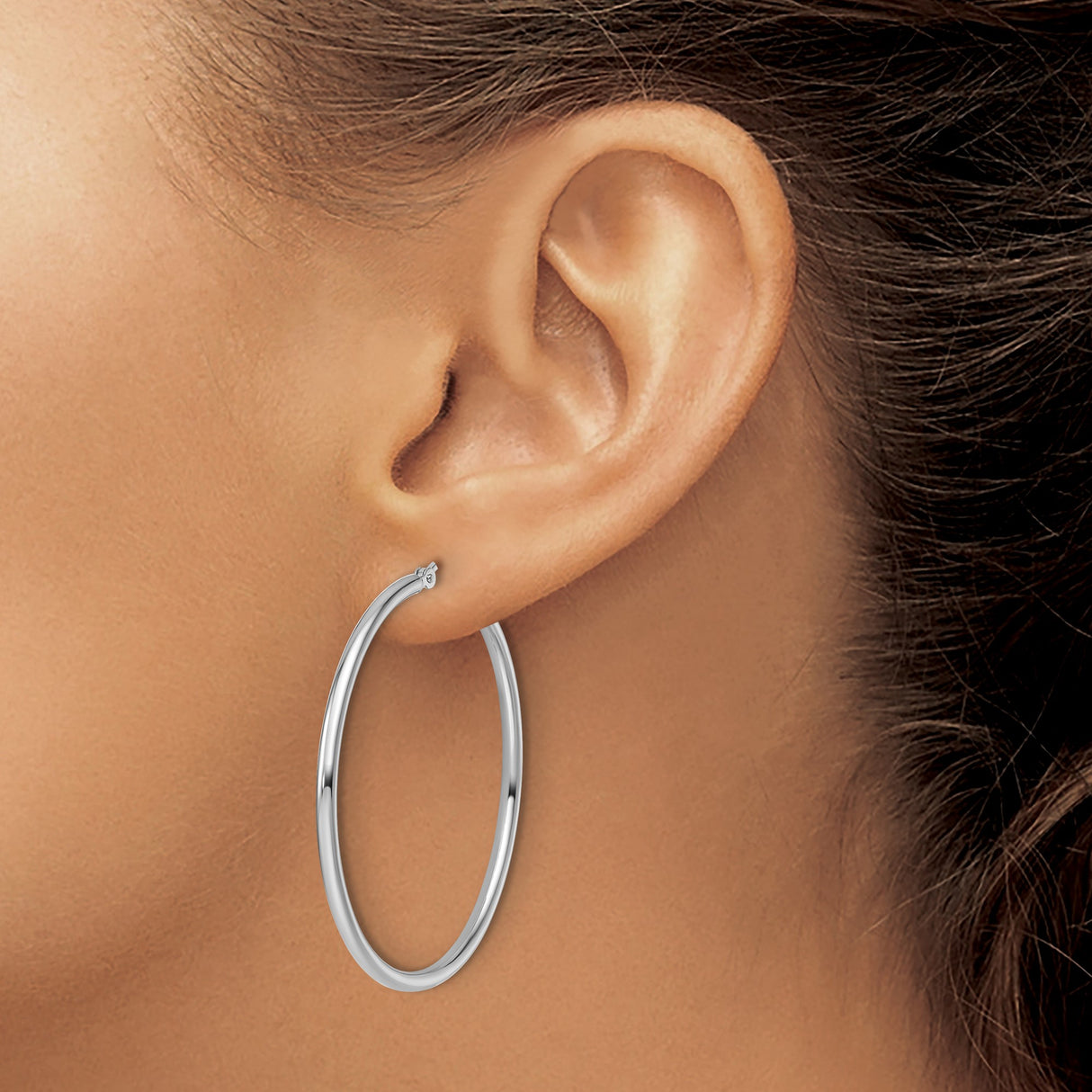 14k White Gold Hoop Earrings, Classic Polished Round Design with Hinged Clasp