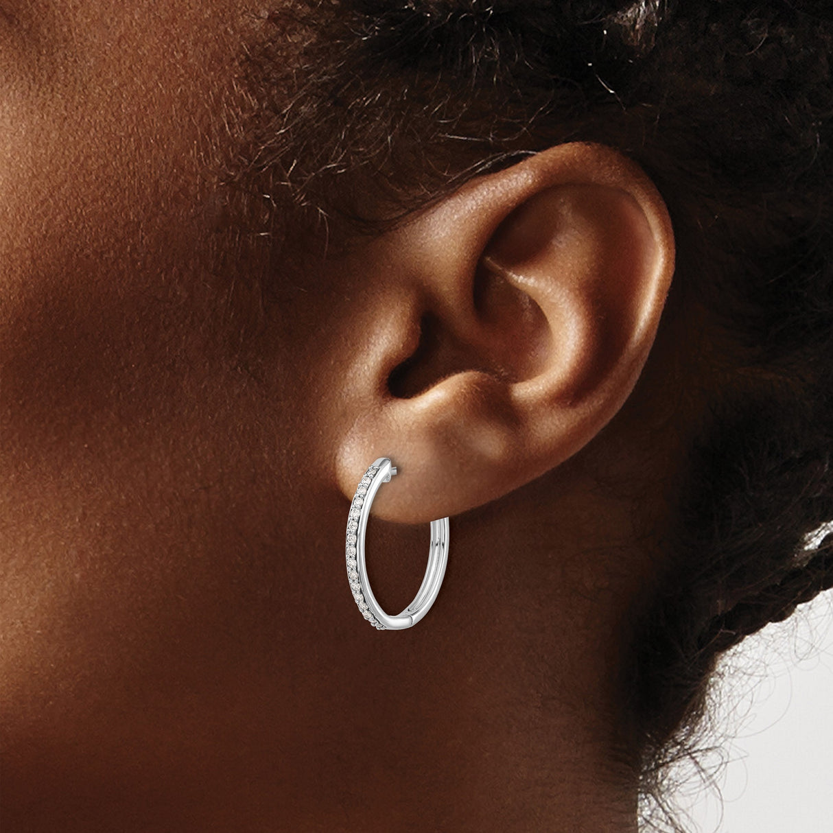 10k White Gold Hoop Earrings with Diamond-Cut Design and Polished Finish