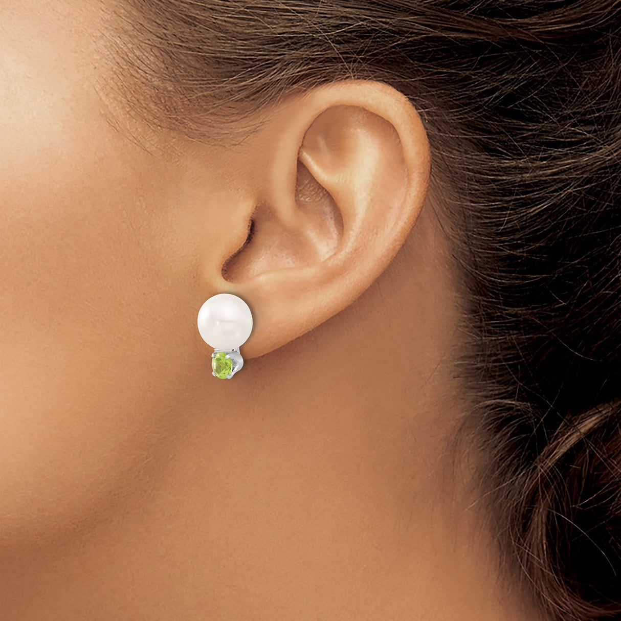 Sterling Silver Stud Earrings with White Freshwater Pearl and Peridot