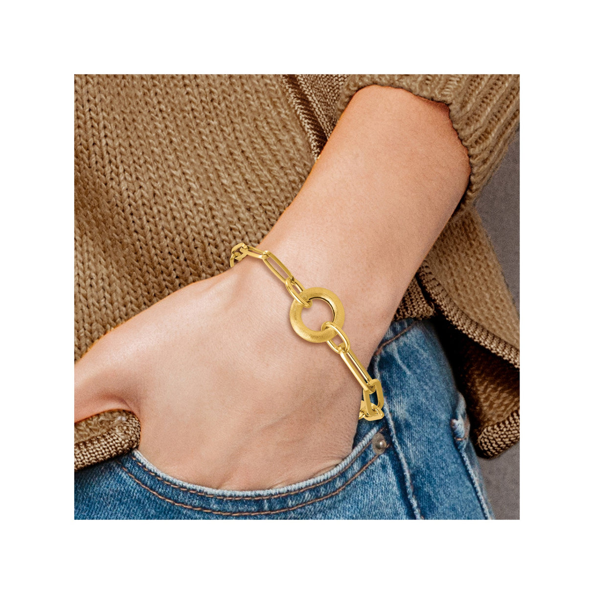 14K Yellow Gold 7.4 mm Paperclip Chain Bracelet detail view