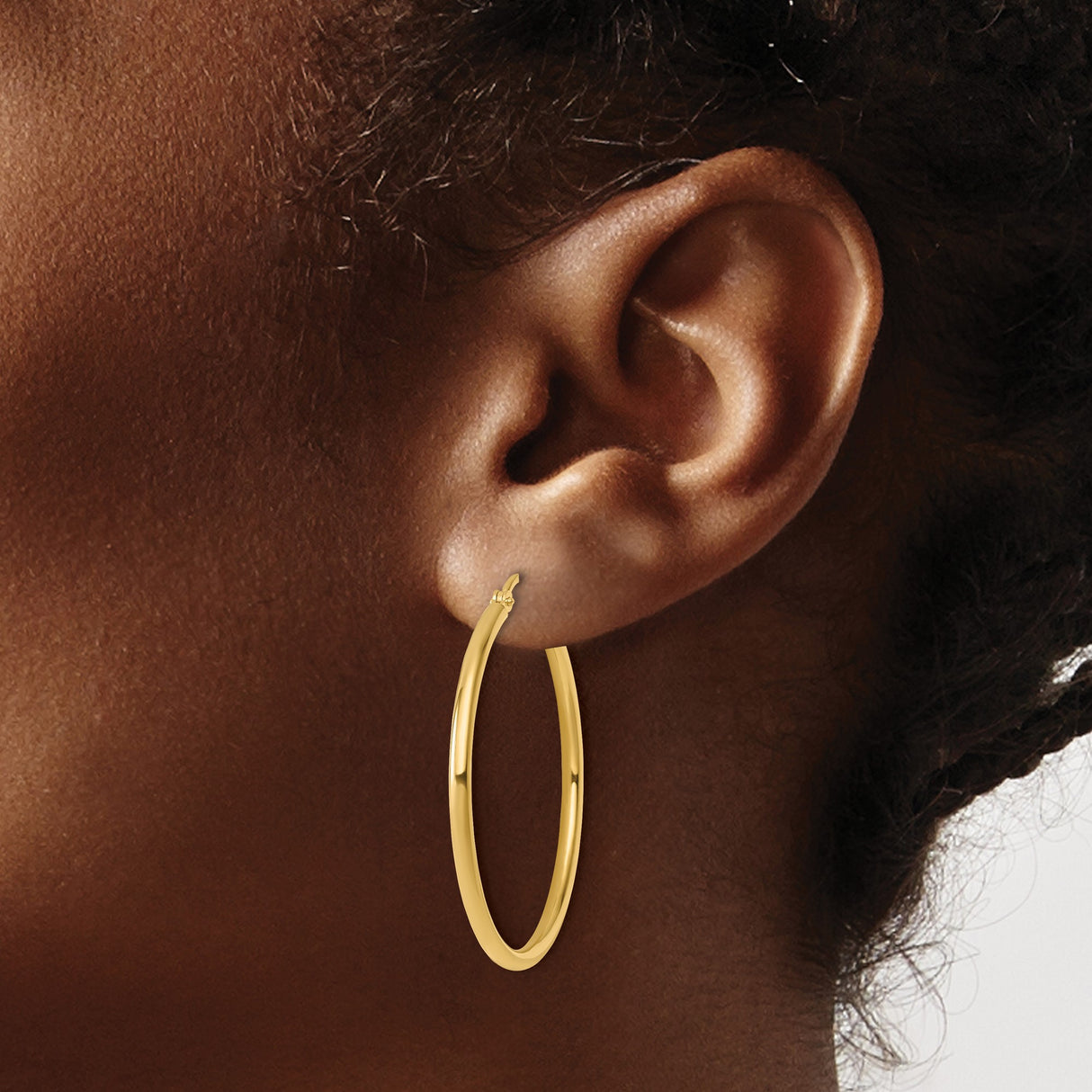 10k Yellow Gold Hoop Earrings, Lightweight Polished Round Style, Classic Medium Size for Women