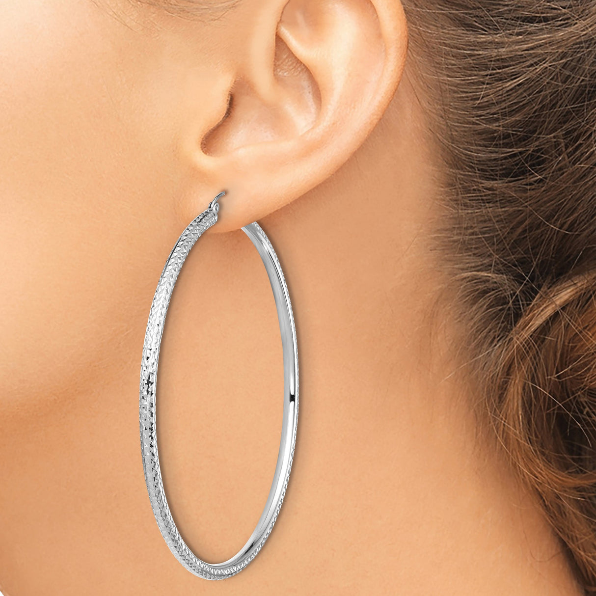 14k White Gold Hoop Earrings with Polished Diamond Cut Texture, Lightweight Classic Design