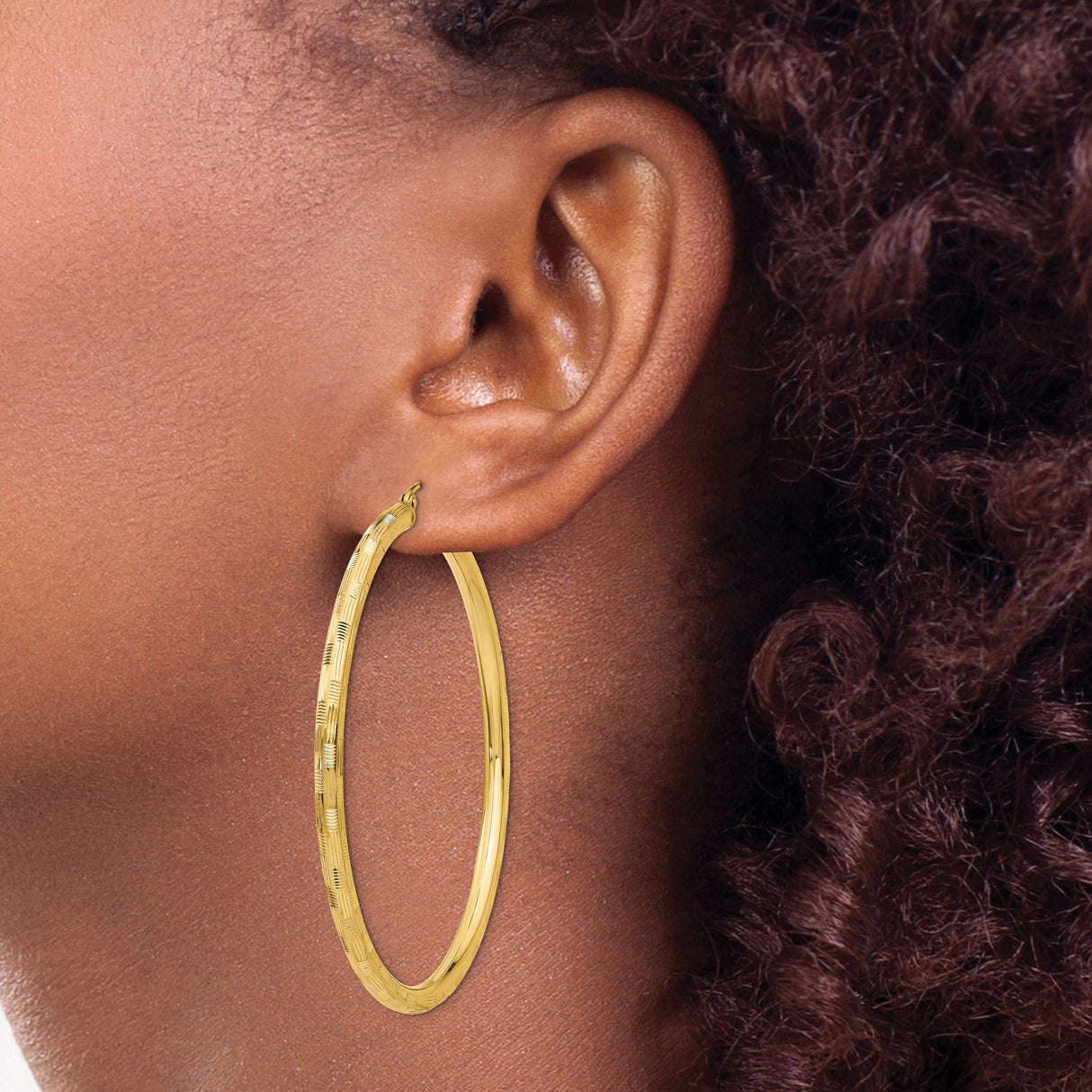 14k Yellow Gold Hoop Earrings, Textured Circular Design with Linear Pattern, Large Classic Style