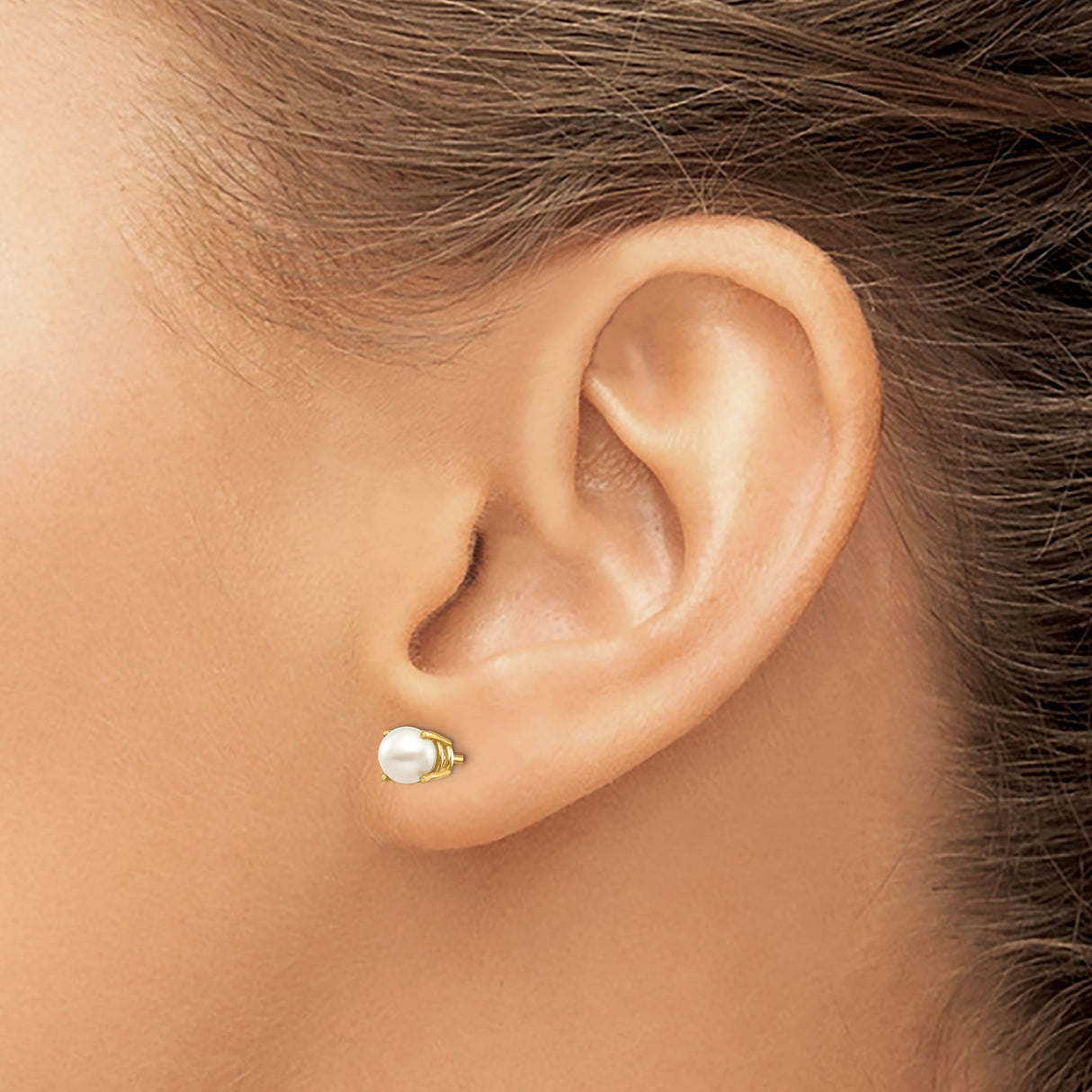14k Yellow Gold Pearl Stud Earrings with White Cultured Round Pearls in Prong Setting