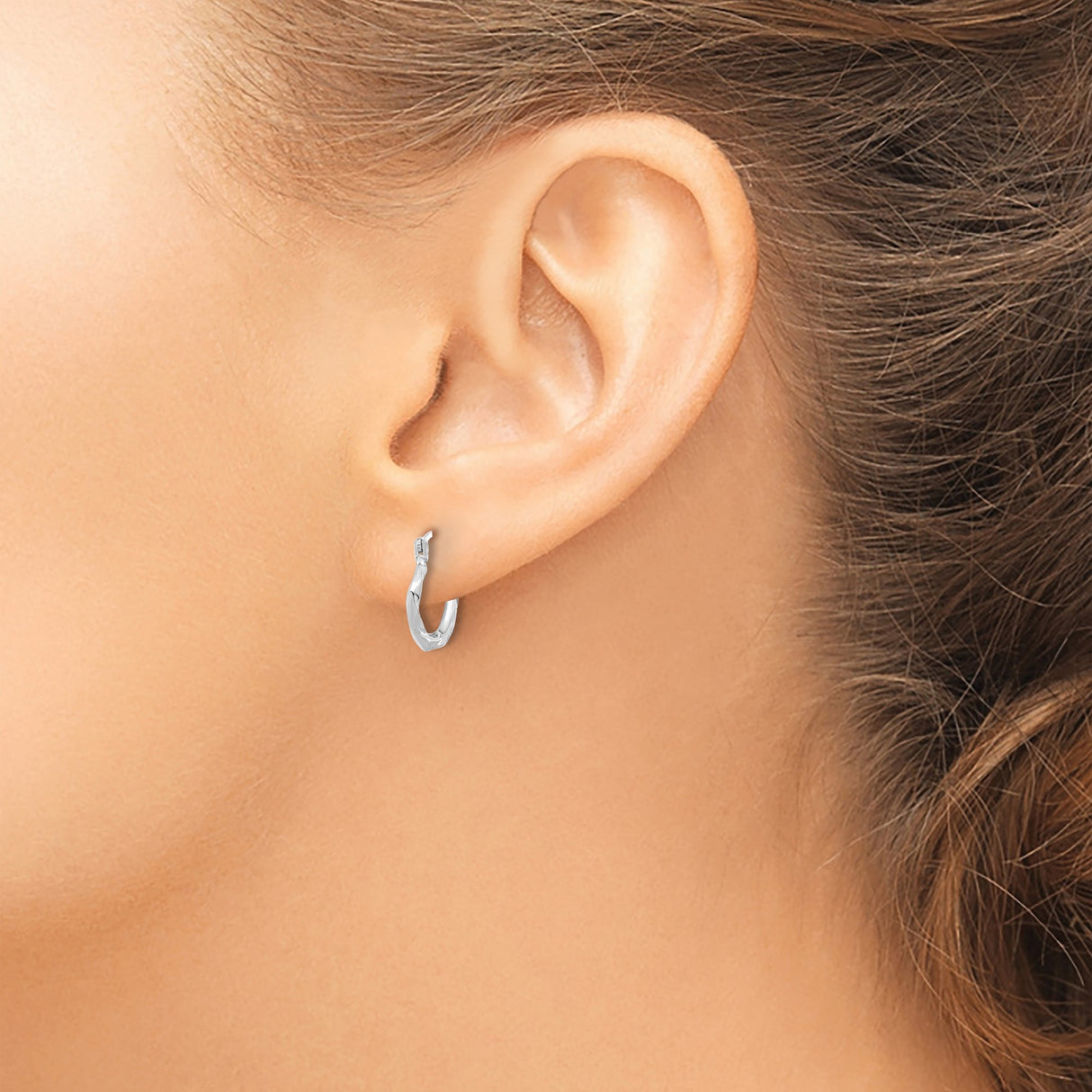 14k White Gold Twisted Hoop Earrings with Faceted Design, Lightweight Modern Style