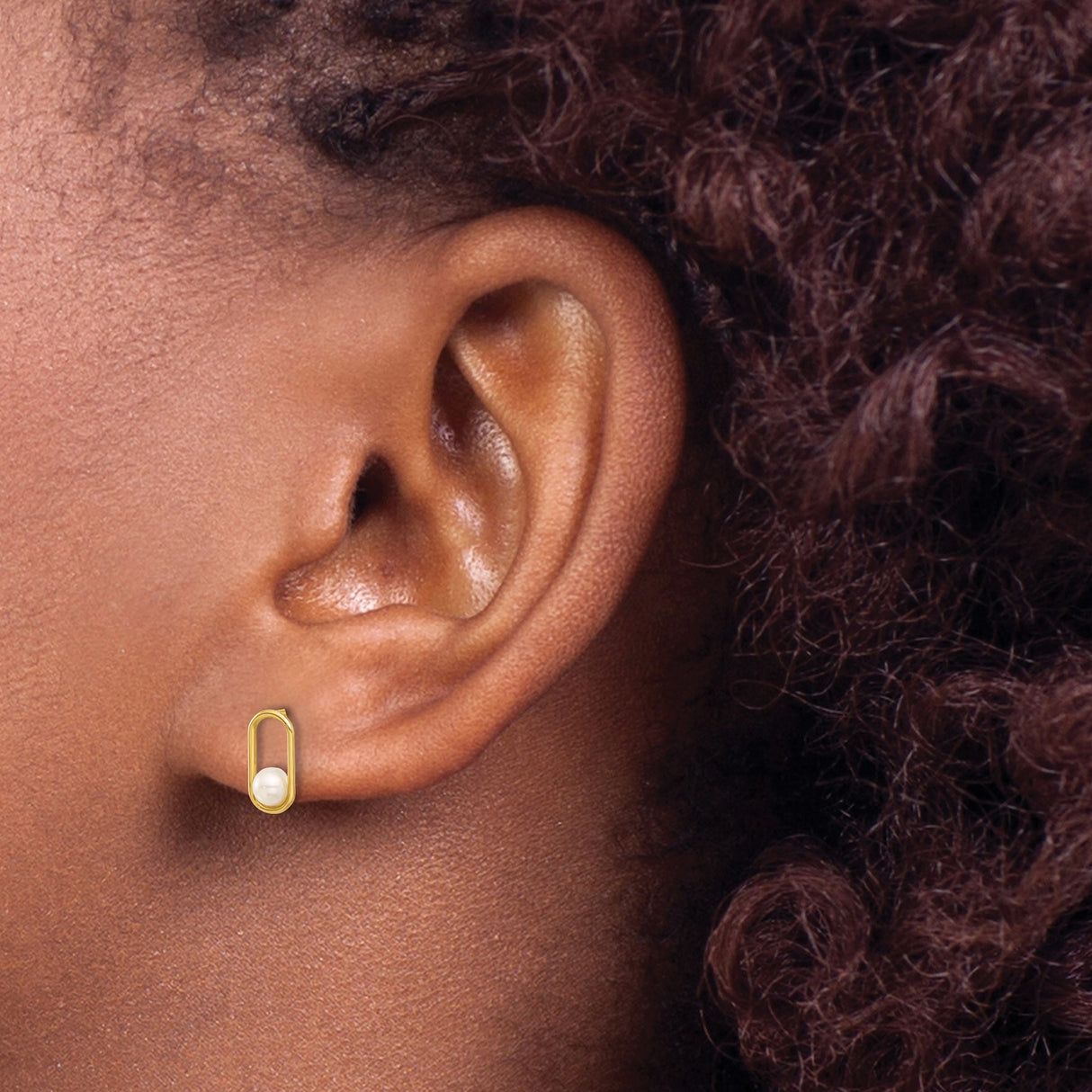 14k Yellow Gold Stud Earrings with Open Oval Design and White Pearl Accent