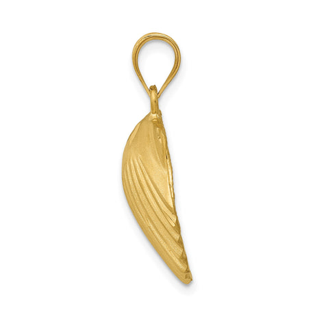 14k Yellow Gold Scallop Shell Pendant, Camino de Santiago Spiritual Travel Charm for Women