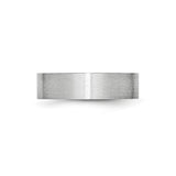 Satin, Flat wedding band ring detail view