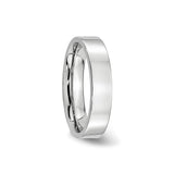 Flat wedding band ring detail view