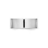 Flat wedding band ring detail view