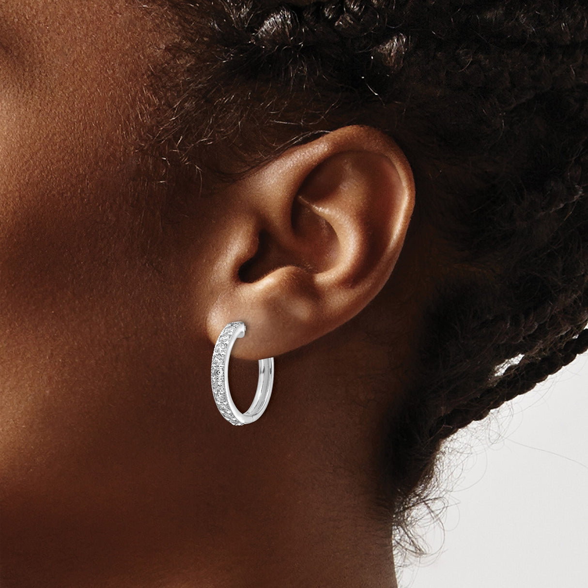 14k White Gold Hoop Earrings with Round Cut Diamonds and Milgrain Detail