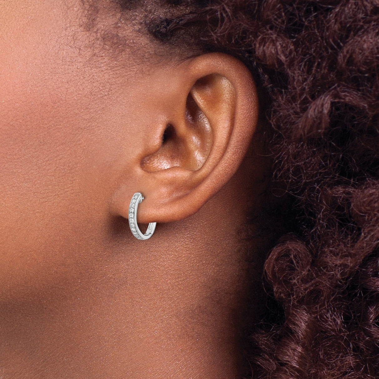 10k White Gold Huggie Hoop Earrings with Round Cut Pave Diamonds for Women