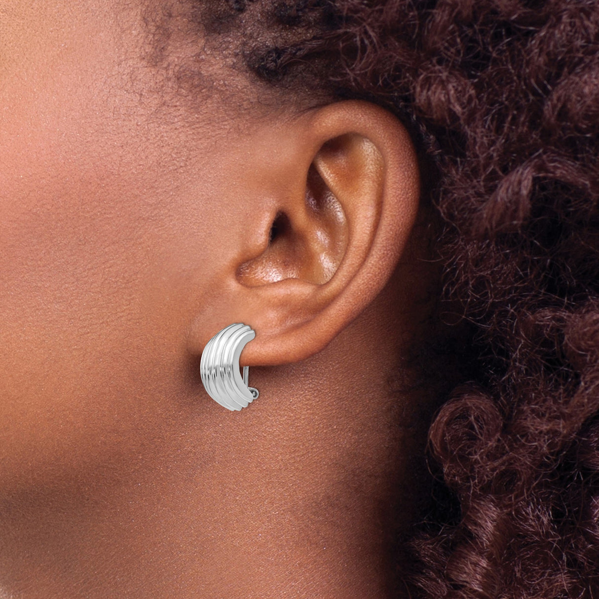 14K White Gold Clip On Hoop Earrings With Ribbed Design