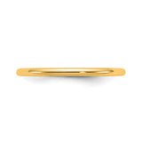 10k Yellow Gold Domed wedding band ring detail view