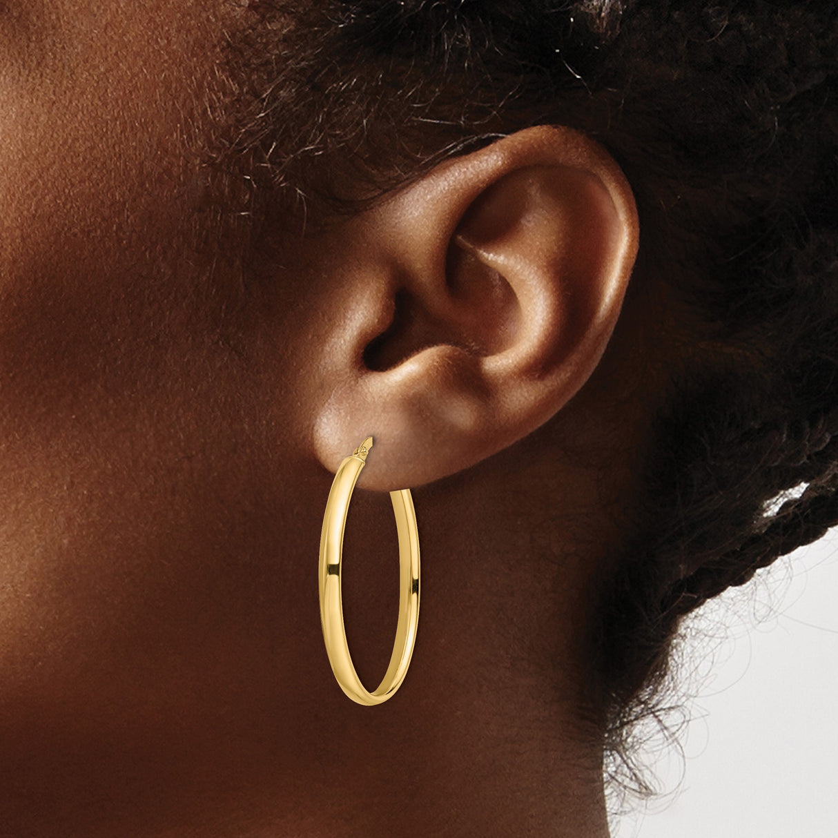 14k Yellow Gold Hoop Earrings, Medium Oval with Polished Finish and Latch Back Closure