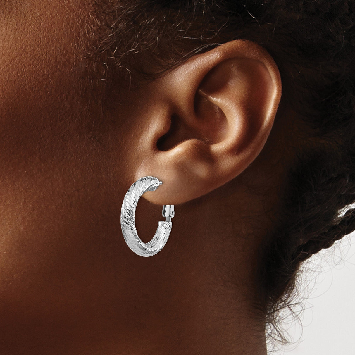 14k White Gold Hoop Earrings, Diamond Cut Textured Finish, Latch Back Closure, Lightweight Classic Style