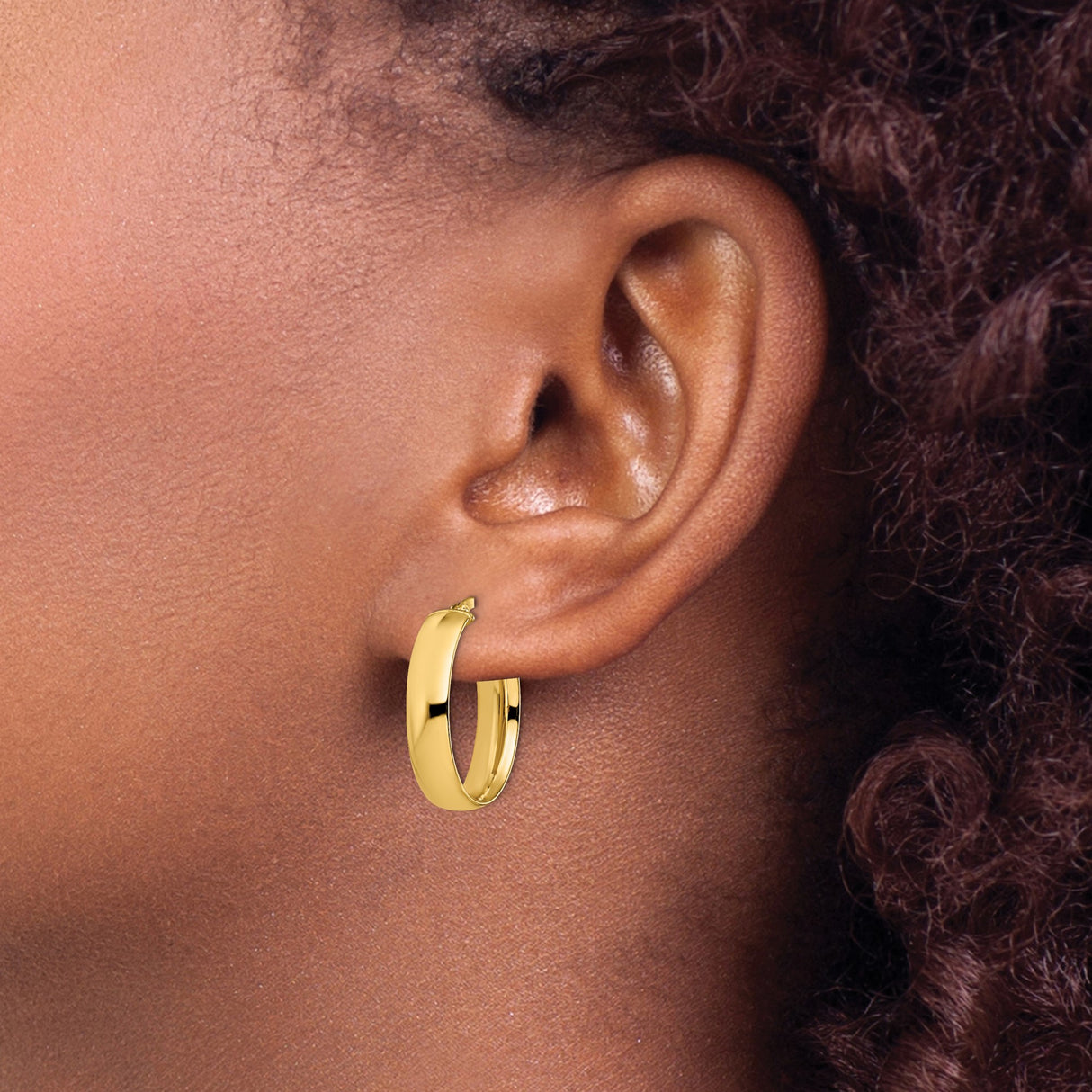 14k Yellow Gold Oval Hoop Earrings, Lightweight Hinged Design with Polished Finish