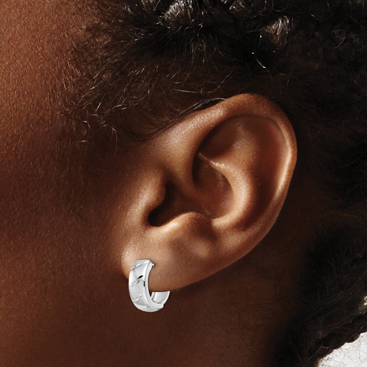 14k White Gold Hoop Earrings with Textured Diagonal Swirl Design, Lightweight Polished Style
