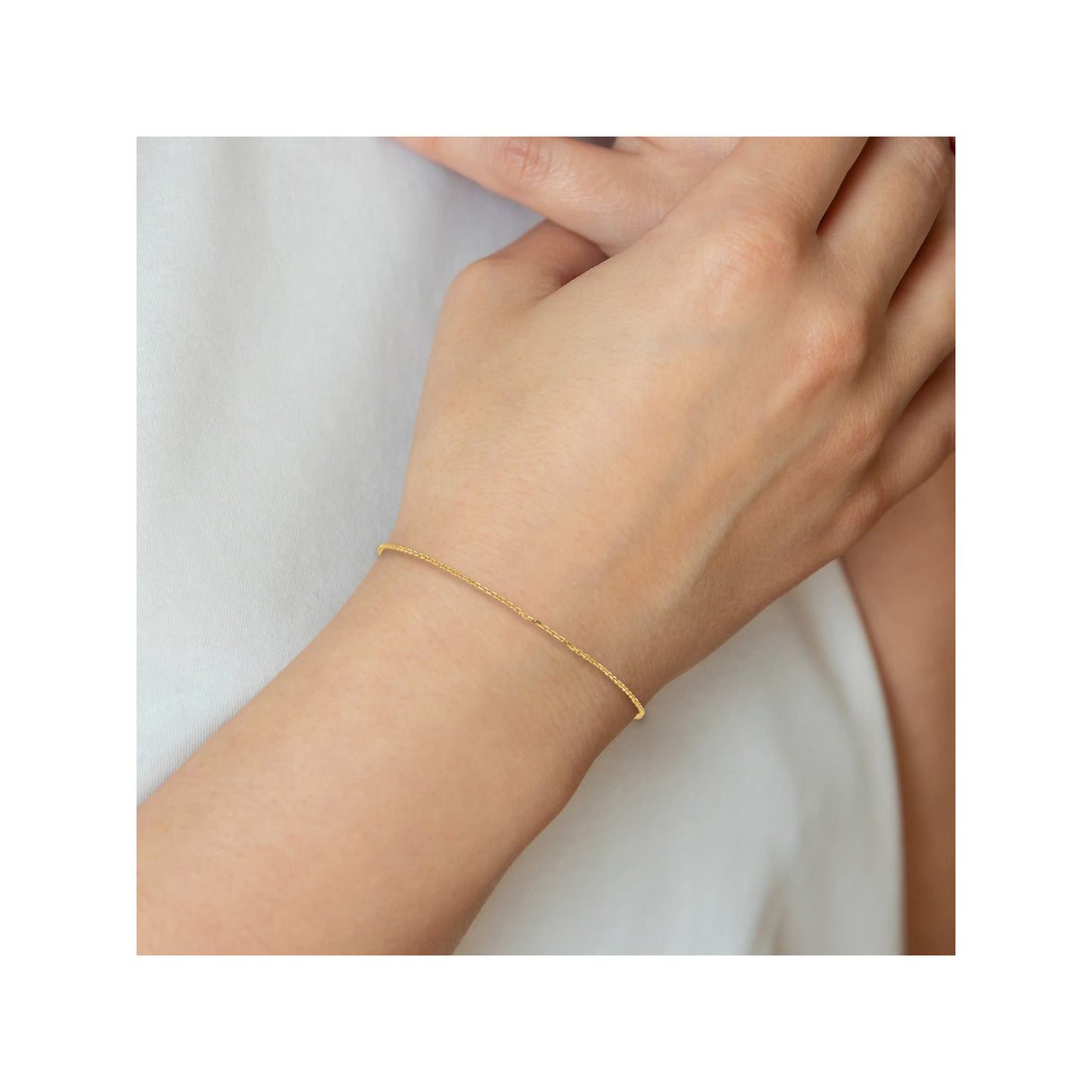14K Yellow Gold 1.4 mm Polished Chain Anklet, Solid detail view