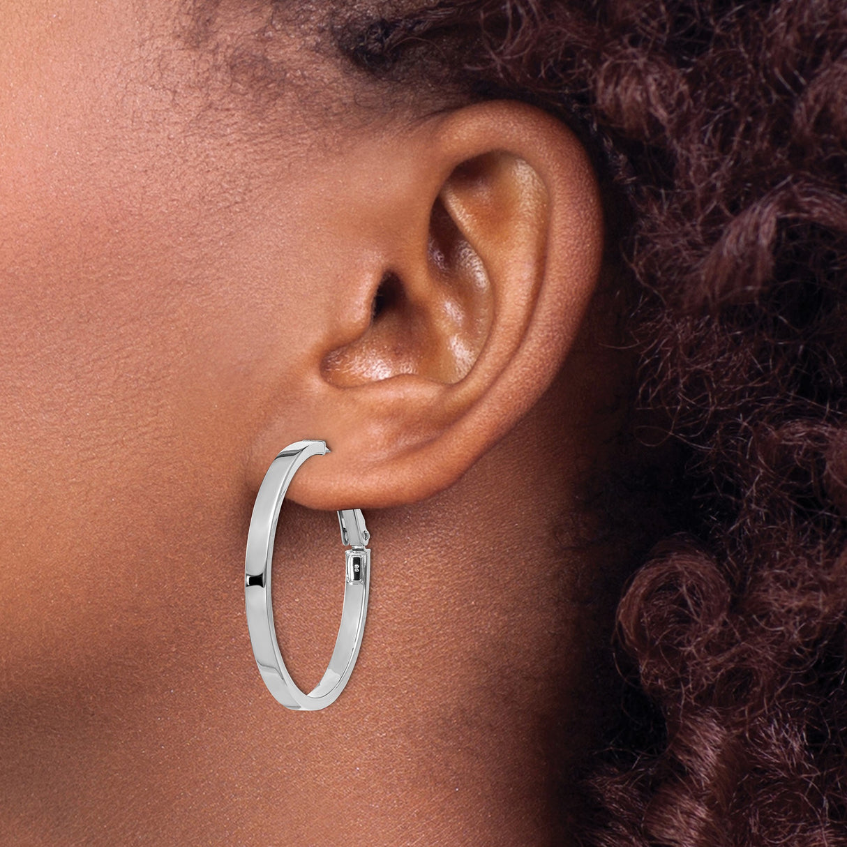 14k White Gold Hoop Earrings, Medium Round Polished Tube Style with Hinged Closure