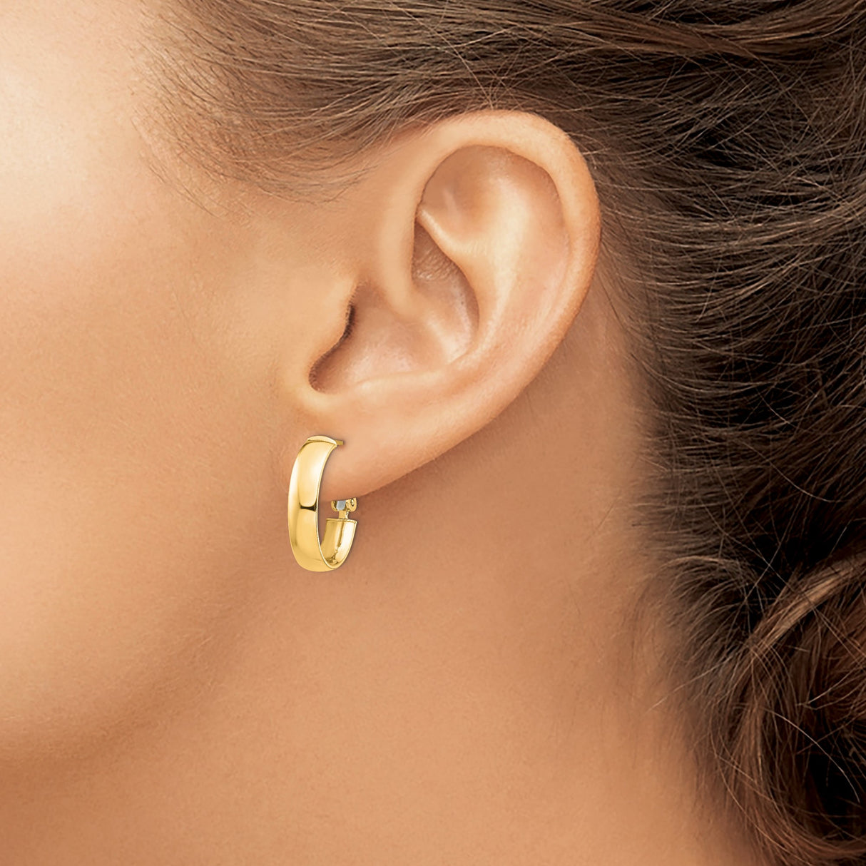 14k Yellow Gold Oval Hoop Earrings, Polished Finish, Hinged Snap Closure, Lightweight Classic Style