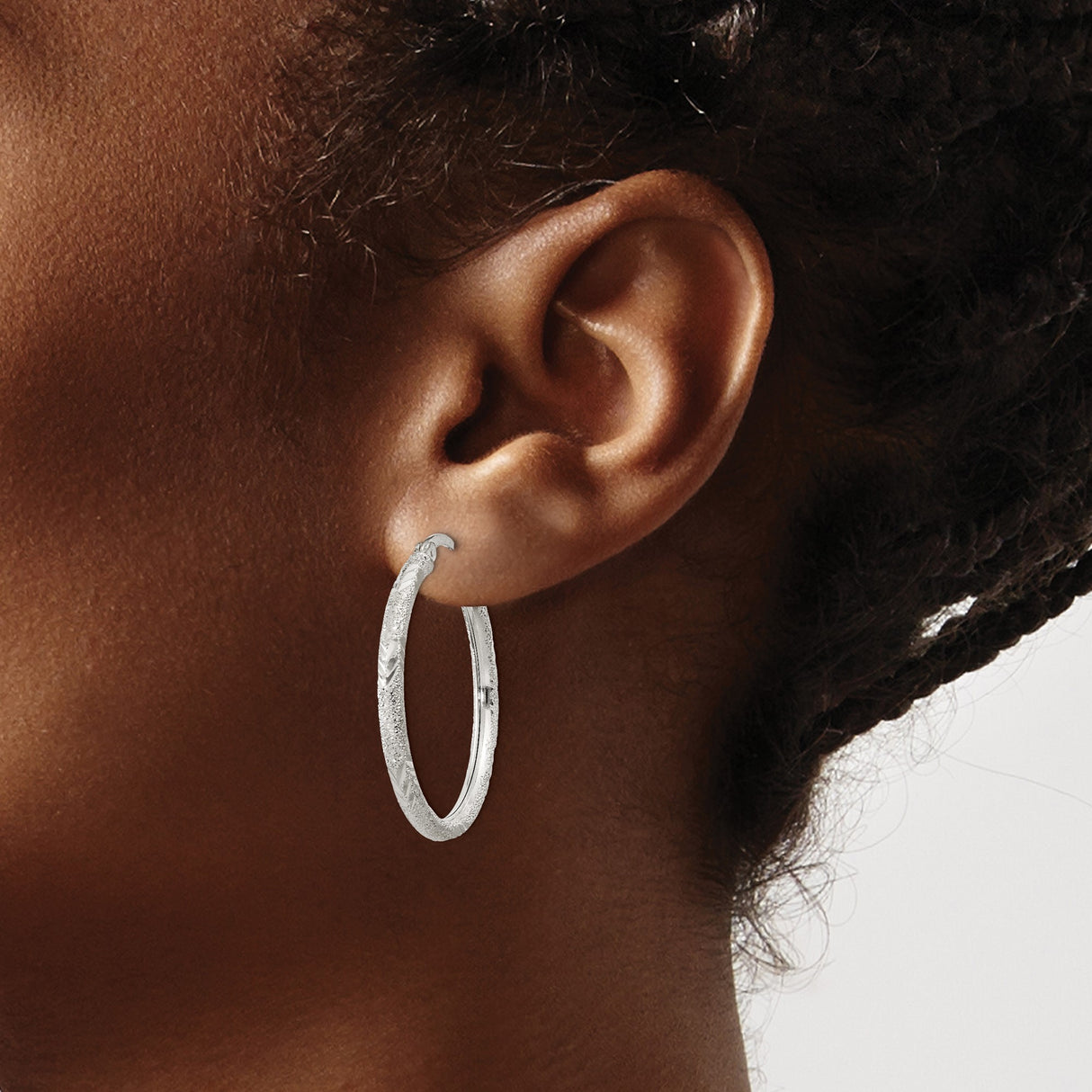 Sterling Silver Hoop Earrings with Textured Diamond Cut Finish, Hinged Closure, 14mm Medium Size