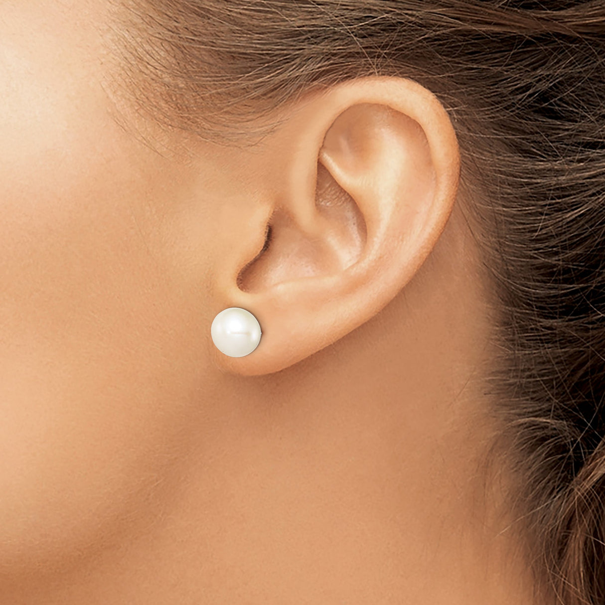 Sterling Silver Pearl Stud Earrings with White Freshwater Cultured Pearls, Classic Round Design