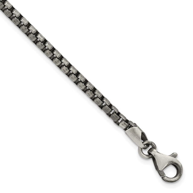 925 White Gold 3.36 mm Box Chain Bracelet shown for scale