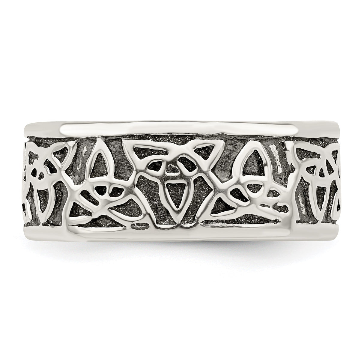 Sterling Silver wedding band ring detail view
