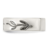 Sterling Silver wedding band ring detail view