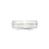 Sterling Silver Domed wedding band ring detail view