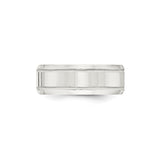 Sterling Silver Milgrain, Beveled Edge wedding band ring detail view