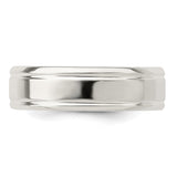 Sterling Silver Flat wedding band ring detail view