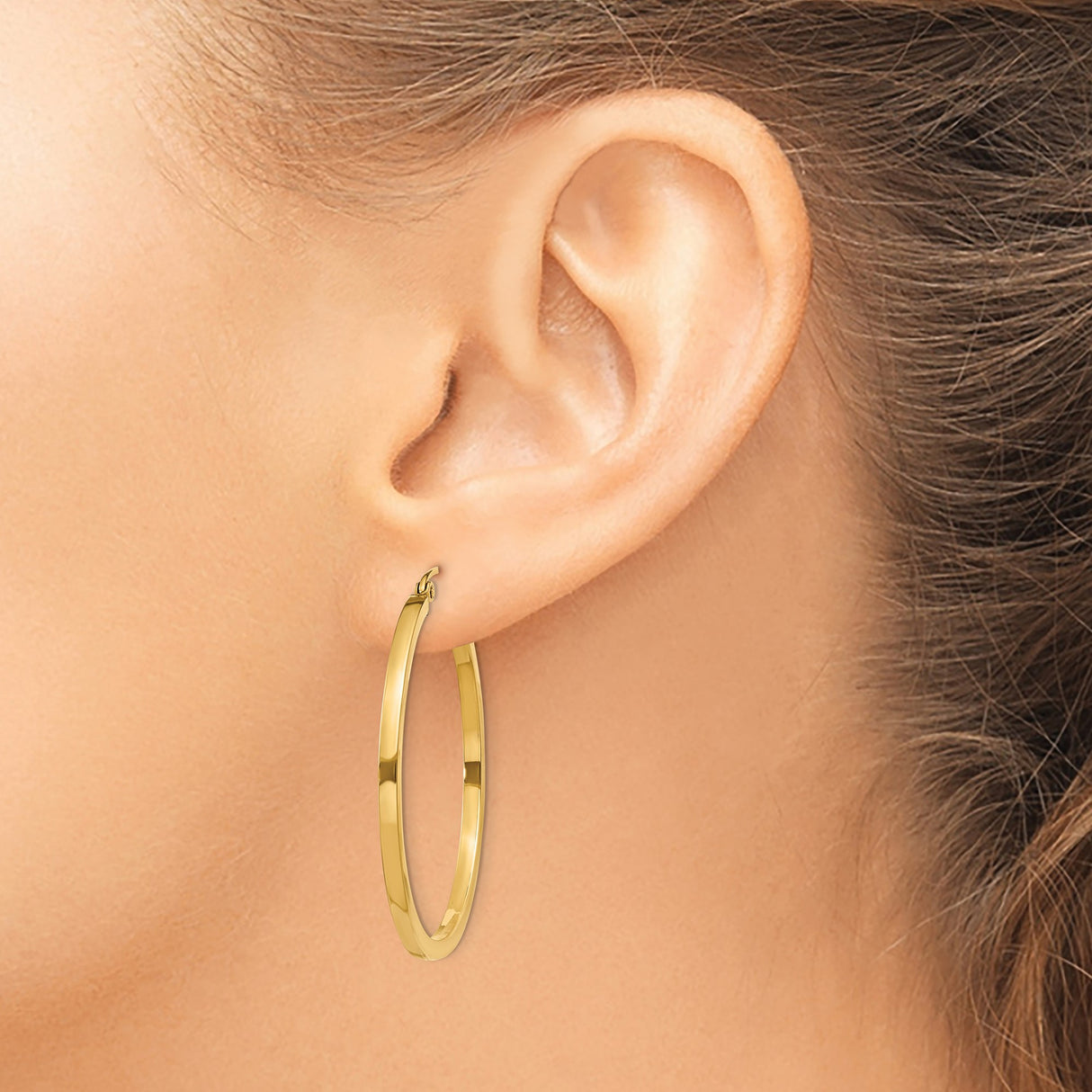 14k Yellow Gold Hoop Earrings, Polished Round Design, Lightweight and Classic Style for Women