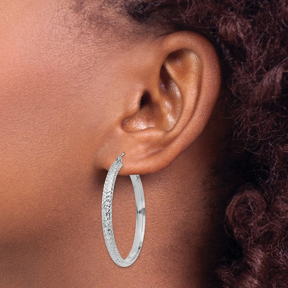 14k White Gold Hoop Earrings, Diamond Cut Textured Finish, Lightweight Classic Design