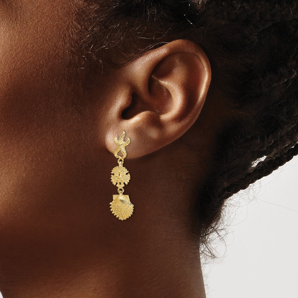 14k Yellow Gold Dangle Earrings with Starfish, Sand Dollar, and Scallop Shell Design