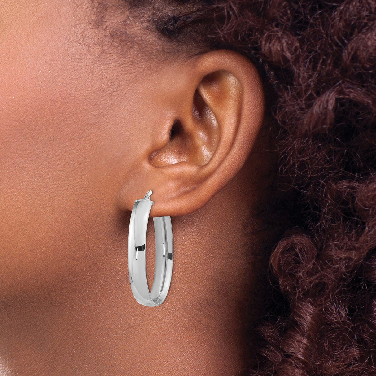 14k White Gold Oval Hoop Earrings with Polished Finish, Lightweight Modern Minimalist Style