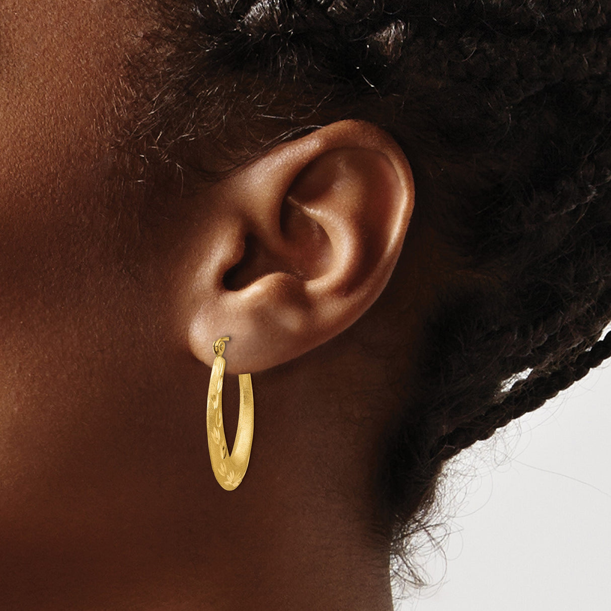 14k Yellow Gold Hoop Earrings, Oval Shape with Matte Finish and Polished Leaf Etching