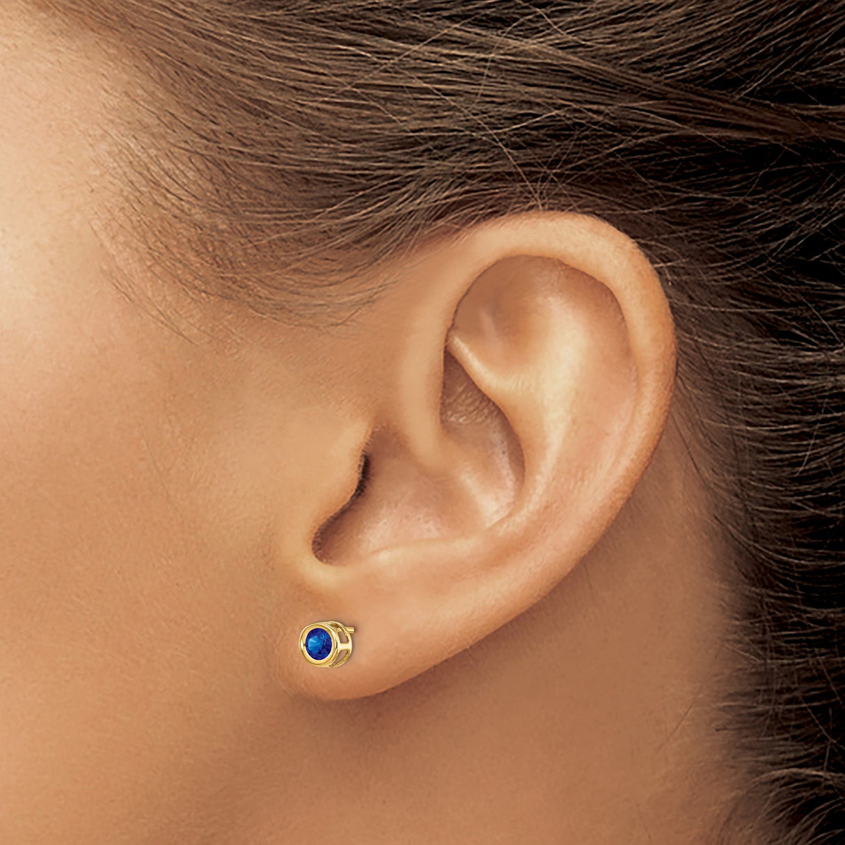 14k Yellow Gold Stud Earrings with Round Cut Sapphire in Bezel Setting