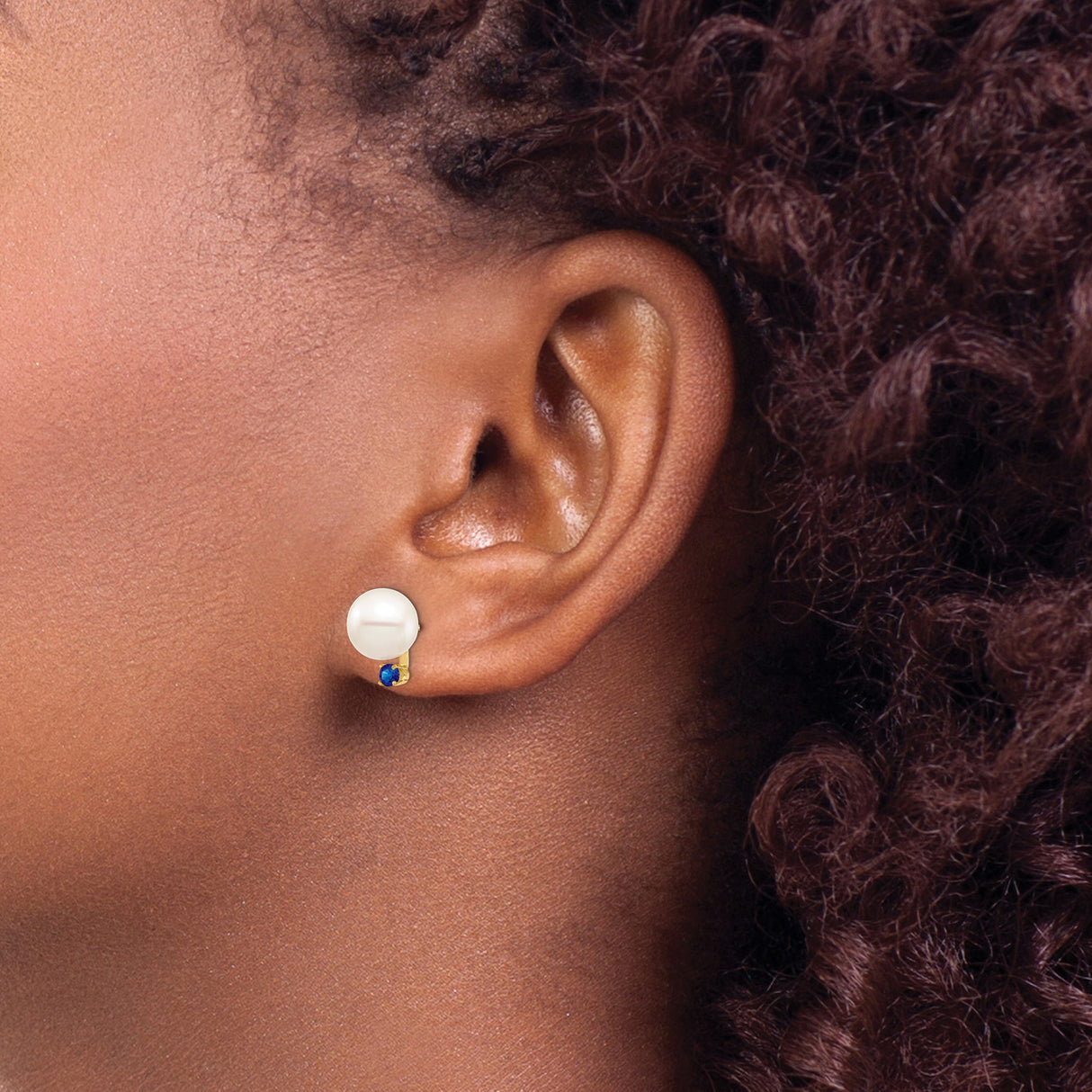 14k Yellow Gold Stud Earrings with White Cultured Pearls and Blue Sapphire Accents