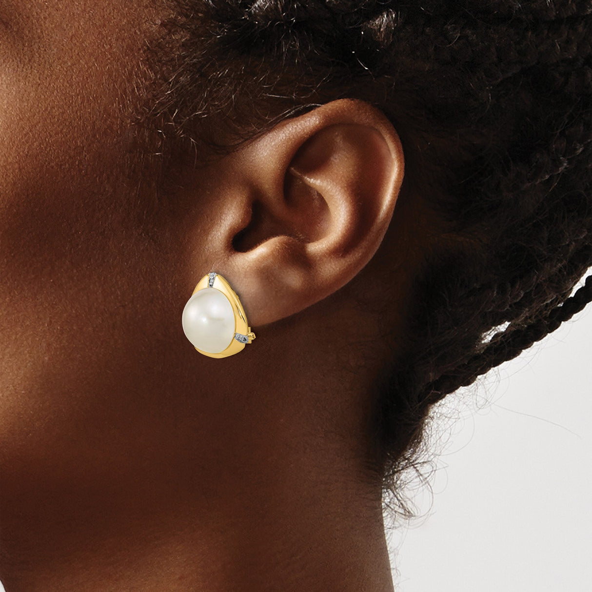 14k Yellow Gold Stud Earrings with White Cultured Pearls and Diamond Accents in Triangular Bezel Setting